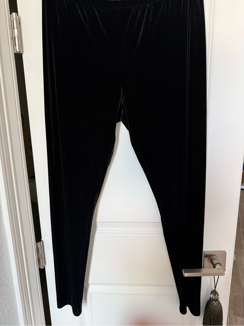 Eileen Fisher Black Velvet Leggings with Elastic Waistband. Sz M